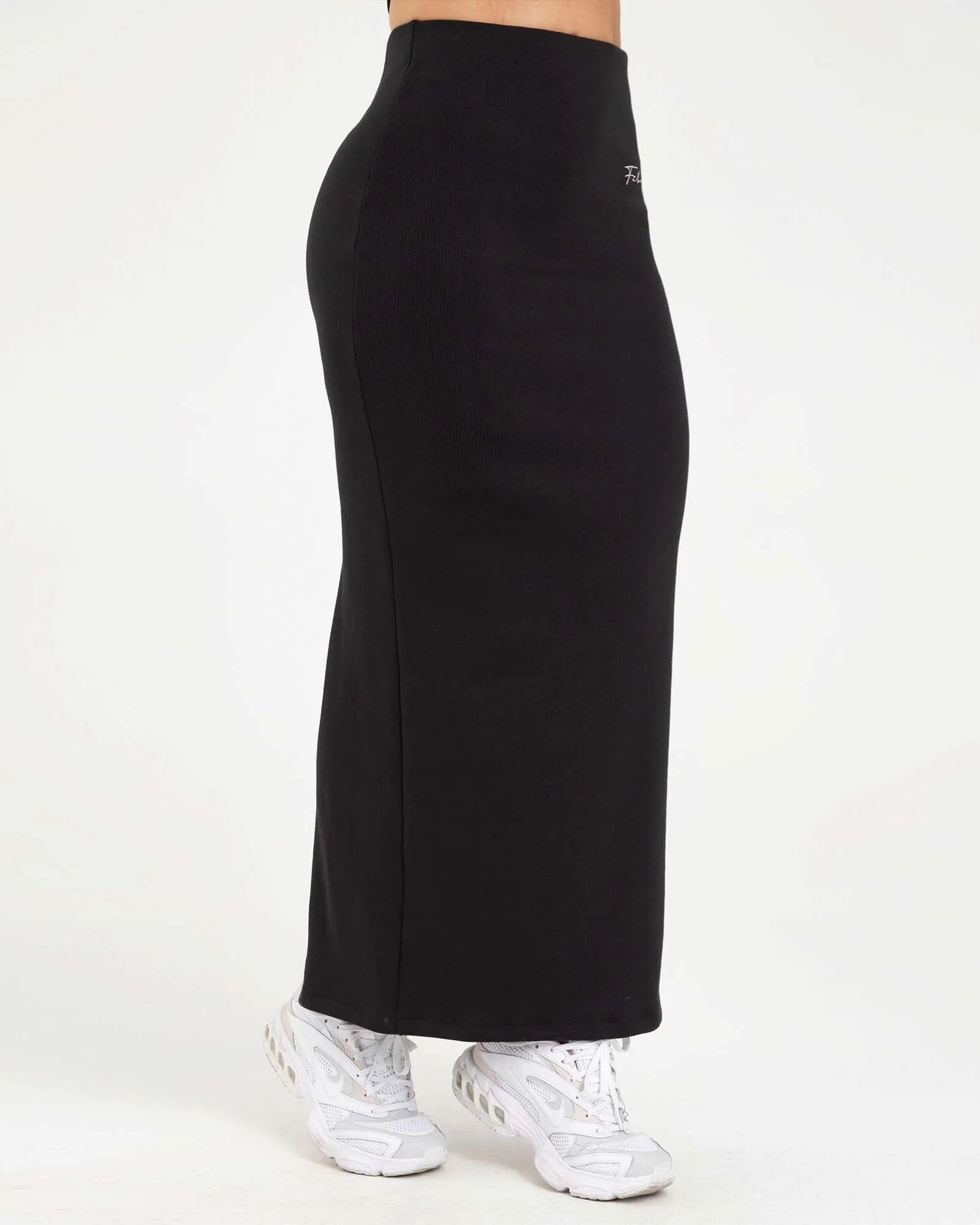 Falda larga casual streetwear negra sporty FIBER